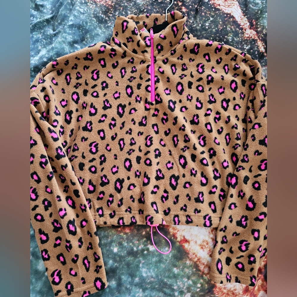 Crop fleece sweater